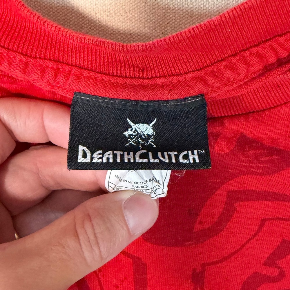 DeathClutch MMA Graphic T-Shirt Mens Small Red Brock Lesnar Era Warrior Shield - Picture 4 of 7